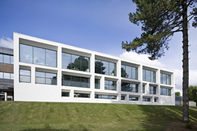 façade systems for commercial buildings